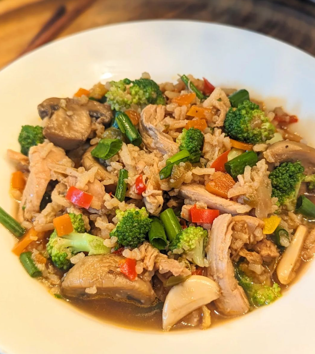 Delicious Chicken and Vegetable Pot Rice Recipe